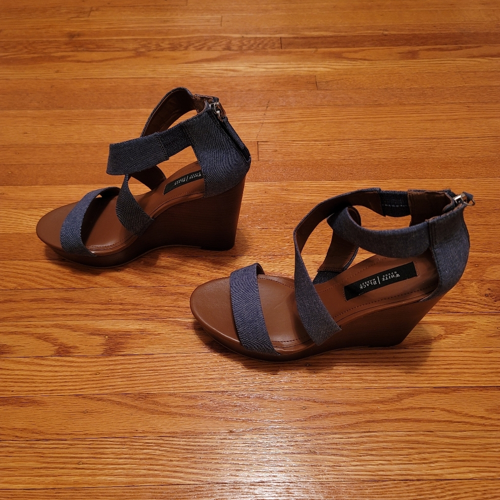 WHITE HOUSE BLACK MARKET WEDGE HEELS
